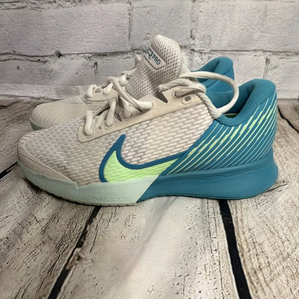 Size 6.5 Nike Court Air Zoom Vapor Pro Tennis Shoes White Teal Green